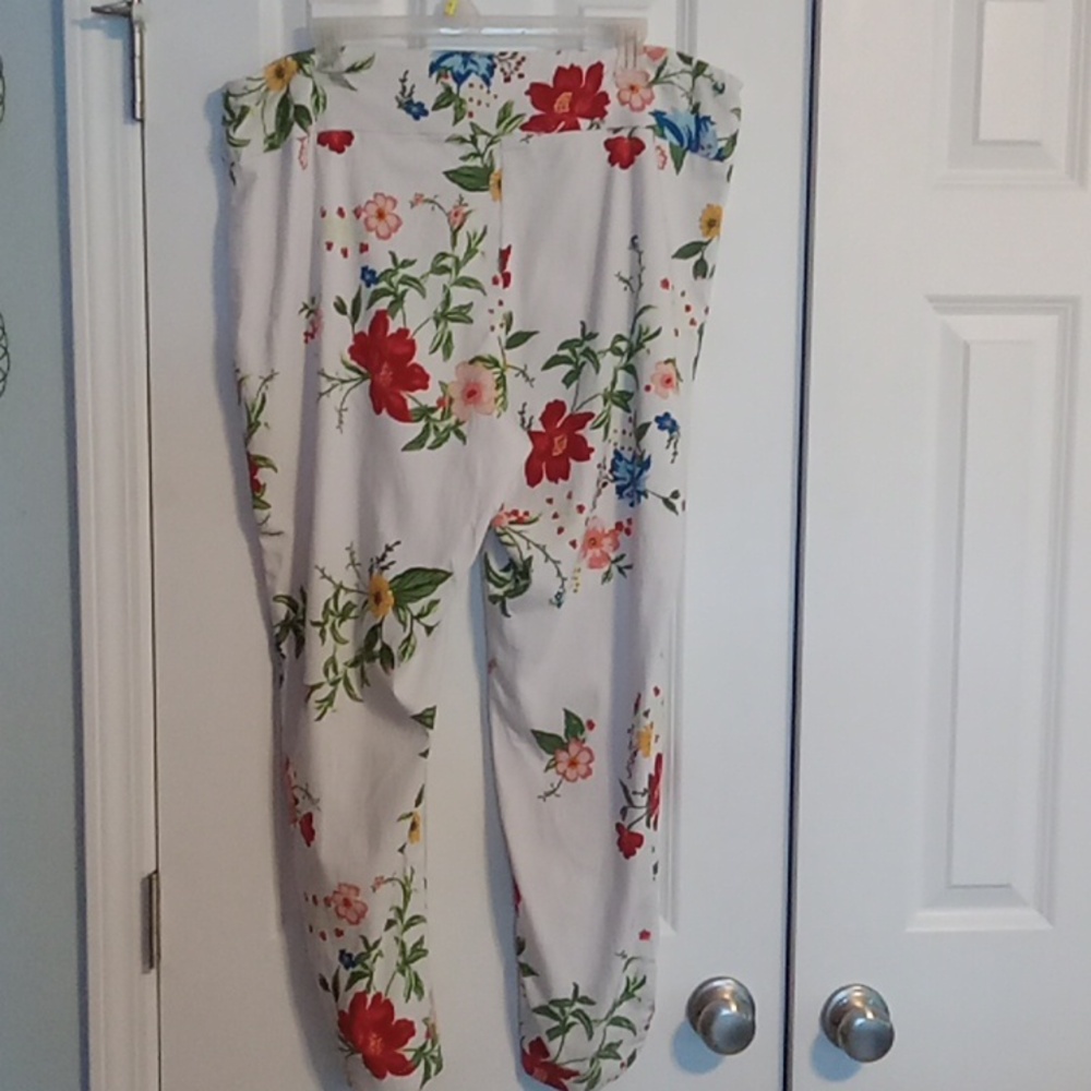 Valerie Stevens Floral Women's Pants - Picture 4 of 7